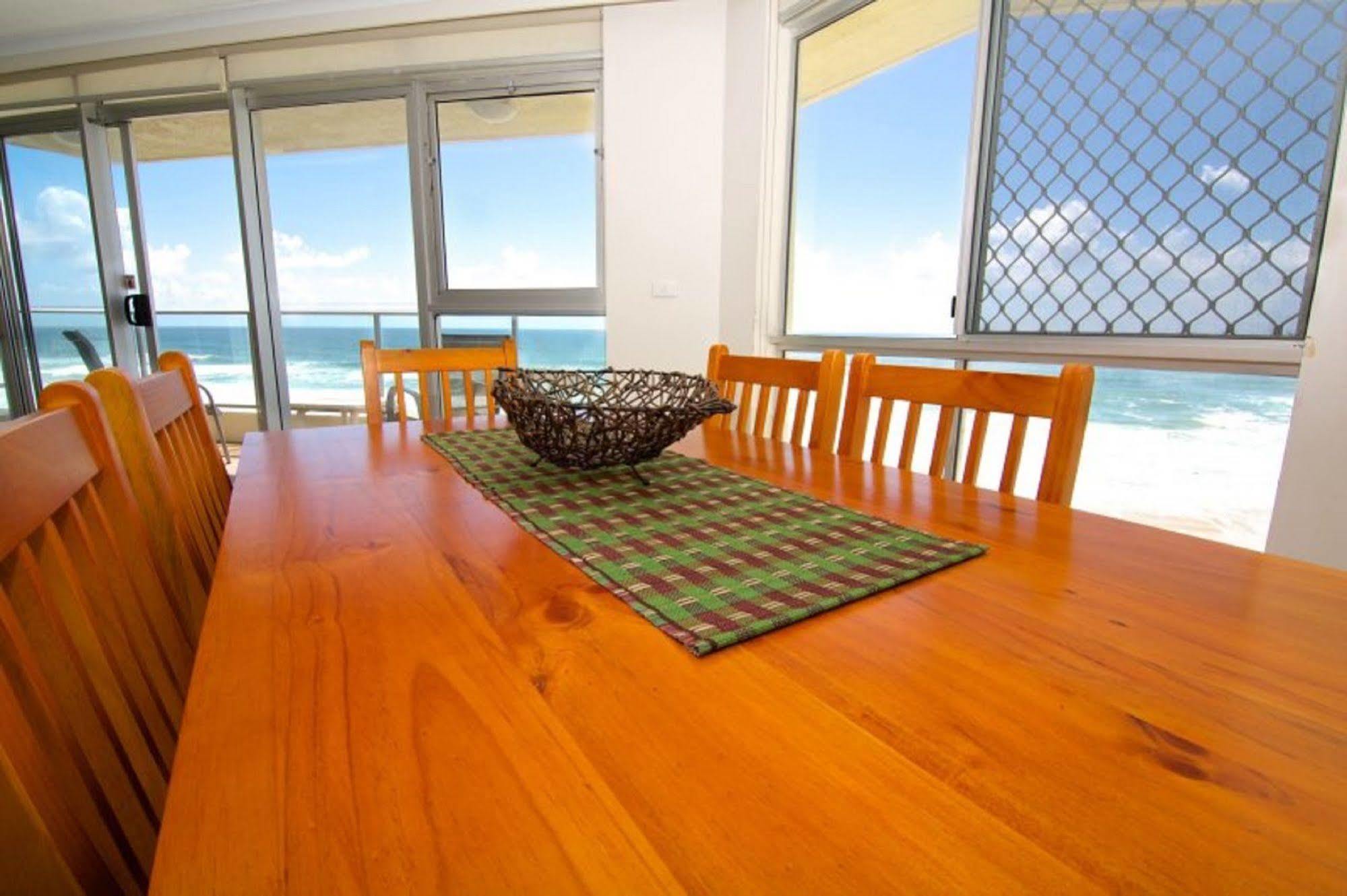Foreshore Beachfront Apartments Gold Coast Ngoại thất bức ảnh